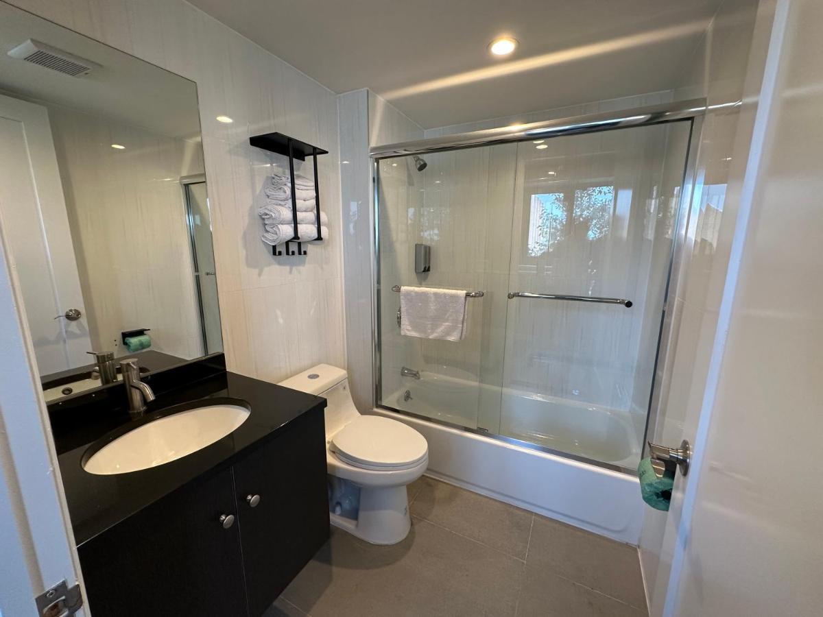 Regal Inn & Suites New York Laguardia Hotel 외부 사진
