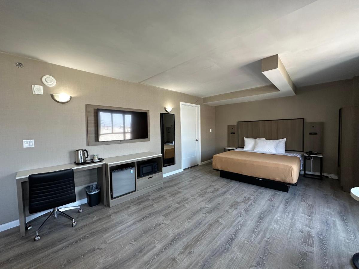 Regal Inn & Suites New York Laguardia Hotel 외부 사진