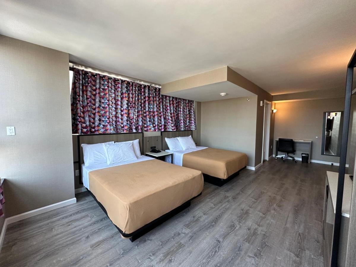 Regal Inn & Suites New York Laguardia Hotel 외부 사진